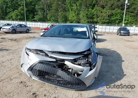 2021 Toyota Corolla Le z USA, uszkodzony, nr VIN 5YFEPMAE0MP190199